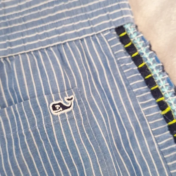 Vineyard Vines blue striped embroidered shorts, small - Picture 4 of 10